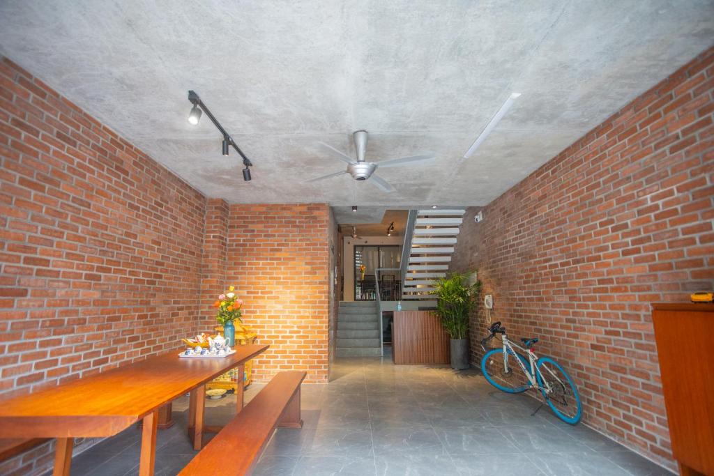 CRIN HOUSE Tây Hồ – Hanoi
